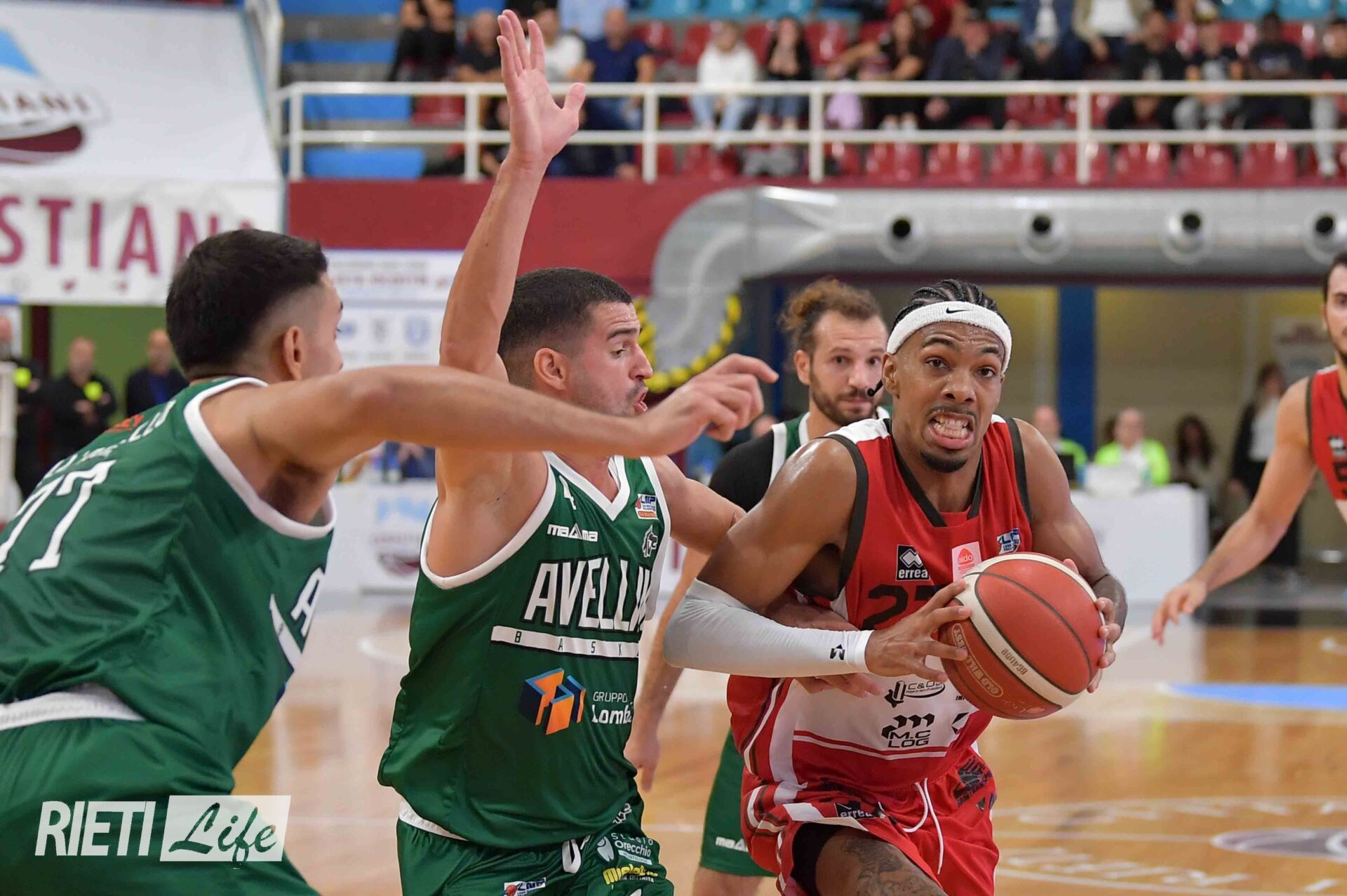 Sebastiani, al PalaSojourner arriva Roseto: gli amarantocelesti vogliono ripartire per inseguire la vetta