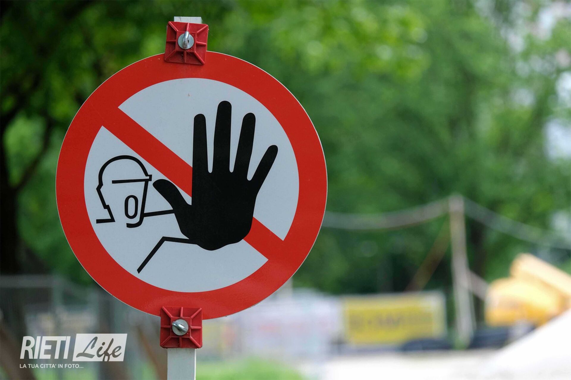 Dal 9 marzo senso unico alternato e divieto di sosta in via Molino della Salce