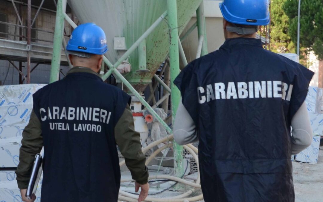 Controlli in un cantiere: tre denunce, sanzioni per oltre 20mila euro e attività sospese